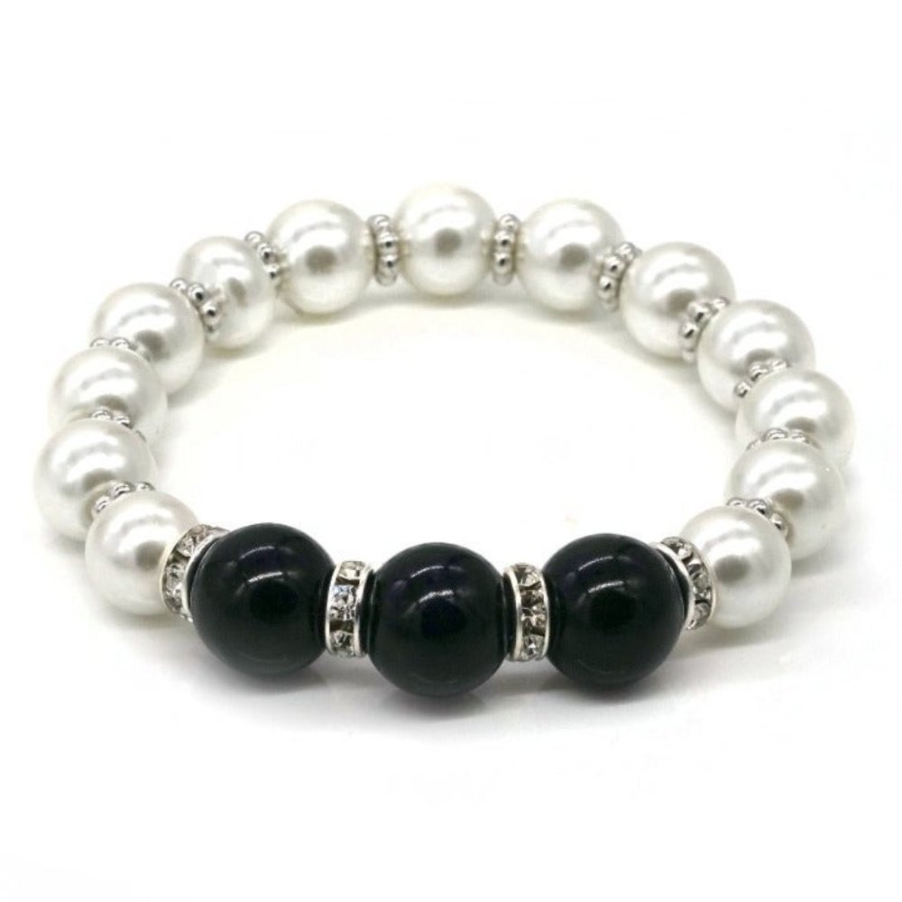 Pearl bracelet with Black beads and Rhinestones. OS. - Picture 1 of 2